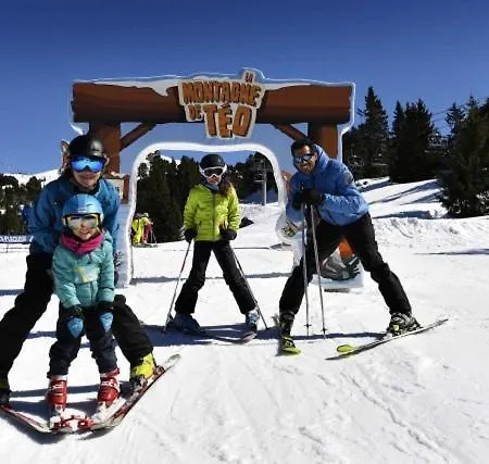 Apartment Le Flocon-studio Cabine-balcon 4-6 Pers A 100m Des Pistes Chamrousse